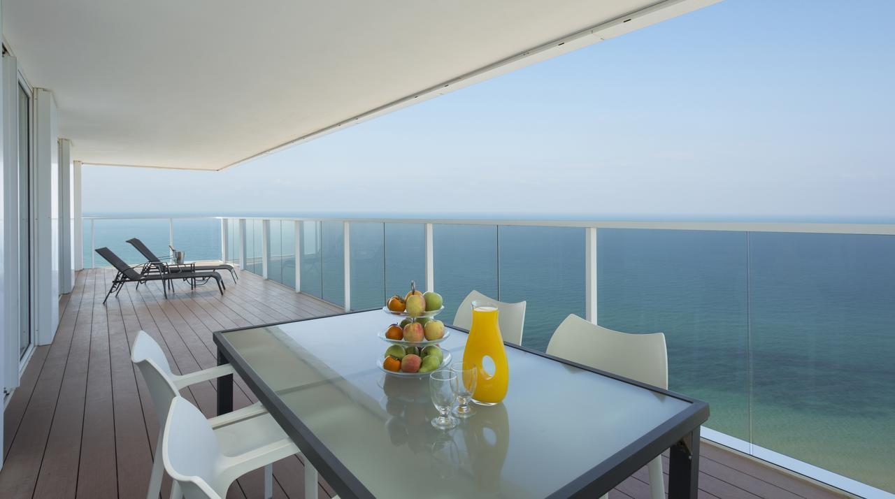 Island Luxurious Suites Hotel And Spa Netanya Exteriör bild
