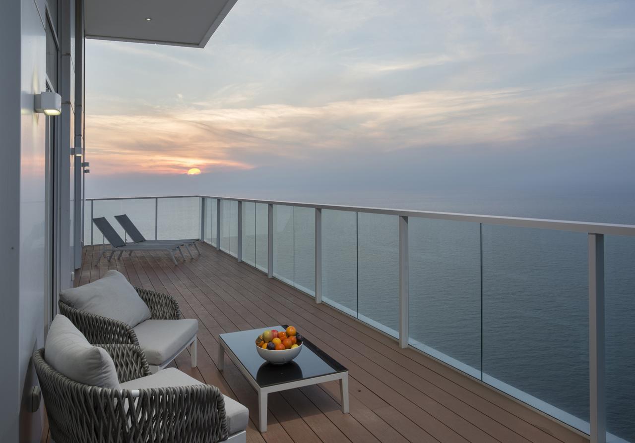 Island Luxurious Suites Hotel And Spa Netanya Exteriör bild