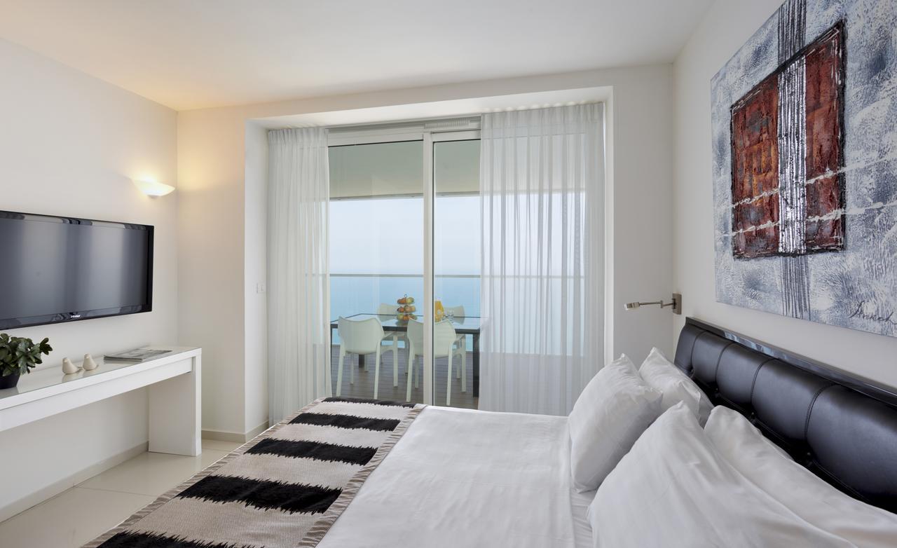 Island Luxurious Suites Hotel And Spa Netanya Exteriör bild