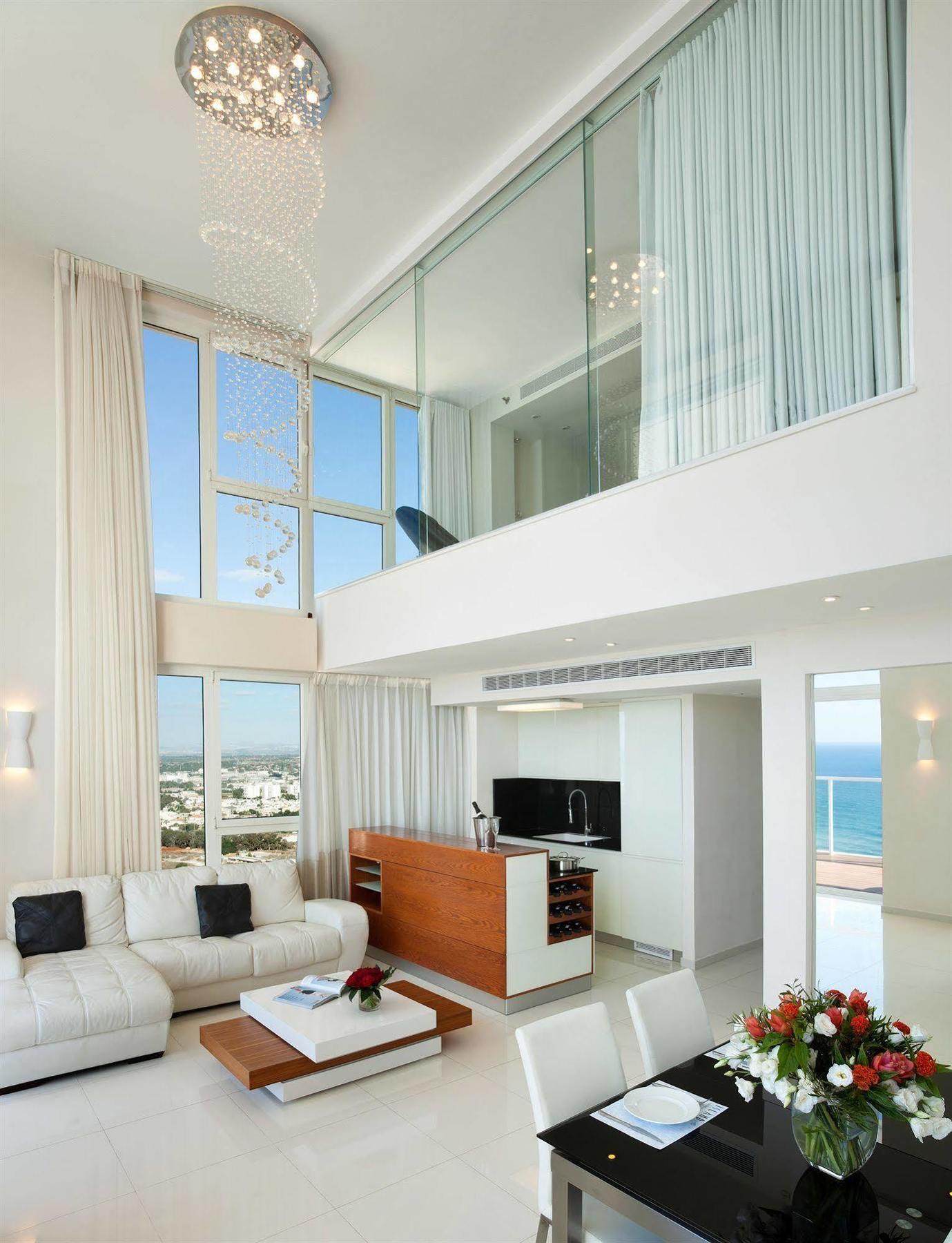 Island Luxurious Suites Hotel And Spa Netanya Exteriör bild