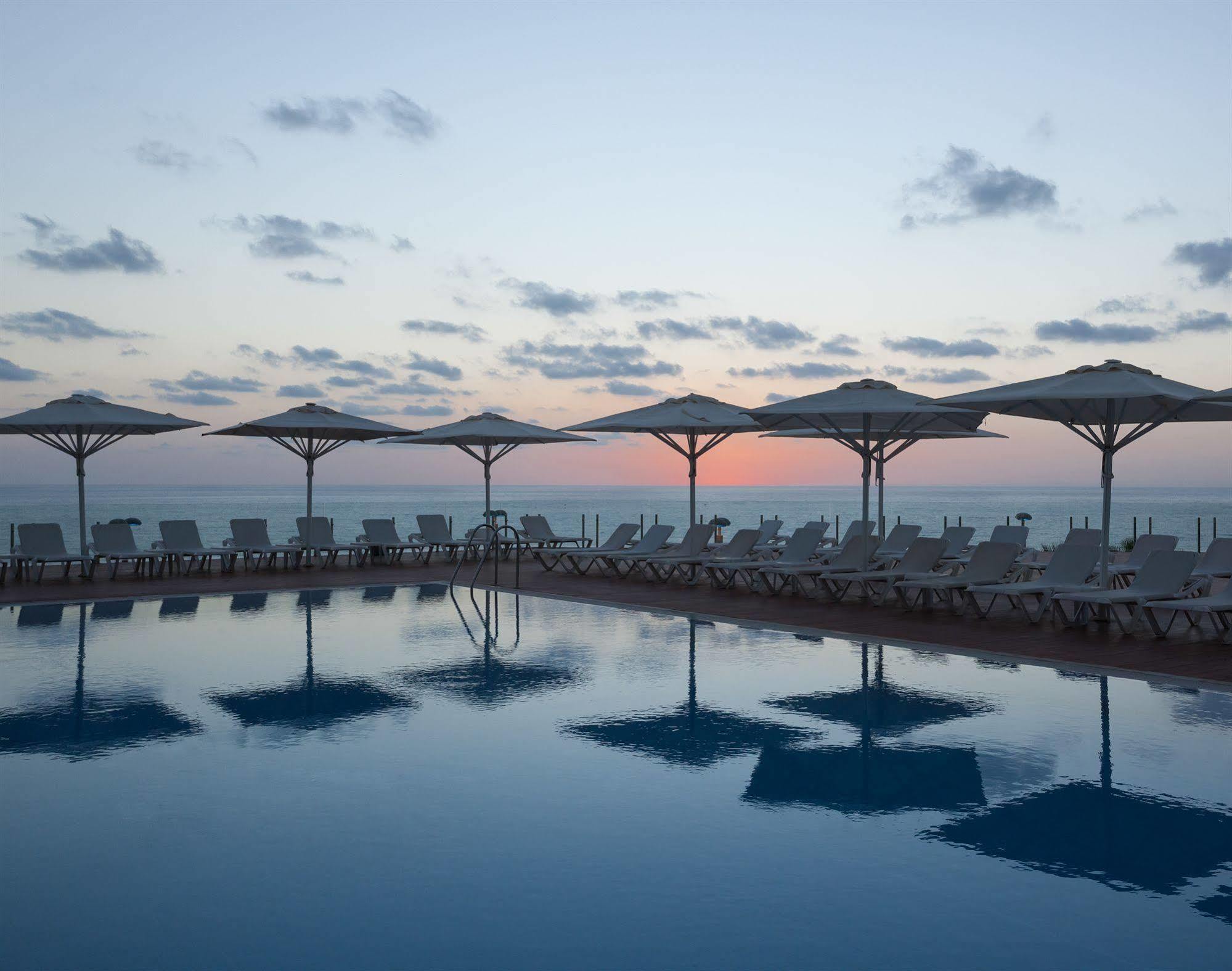 Island Luxurious Suites Hotel And Spa Netanya Exteriör bild
